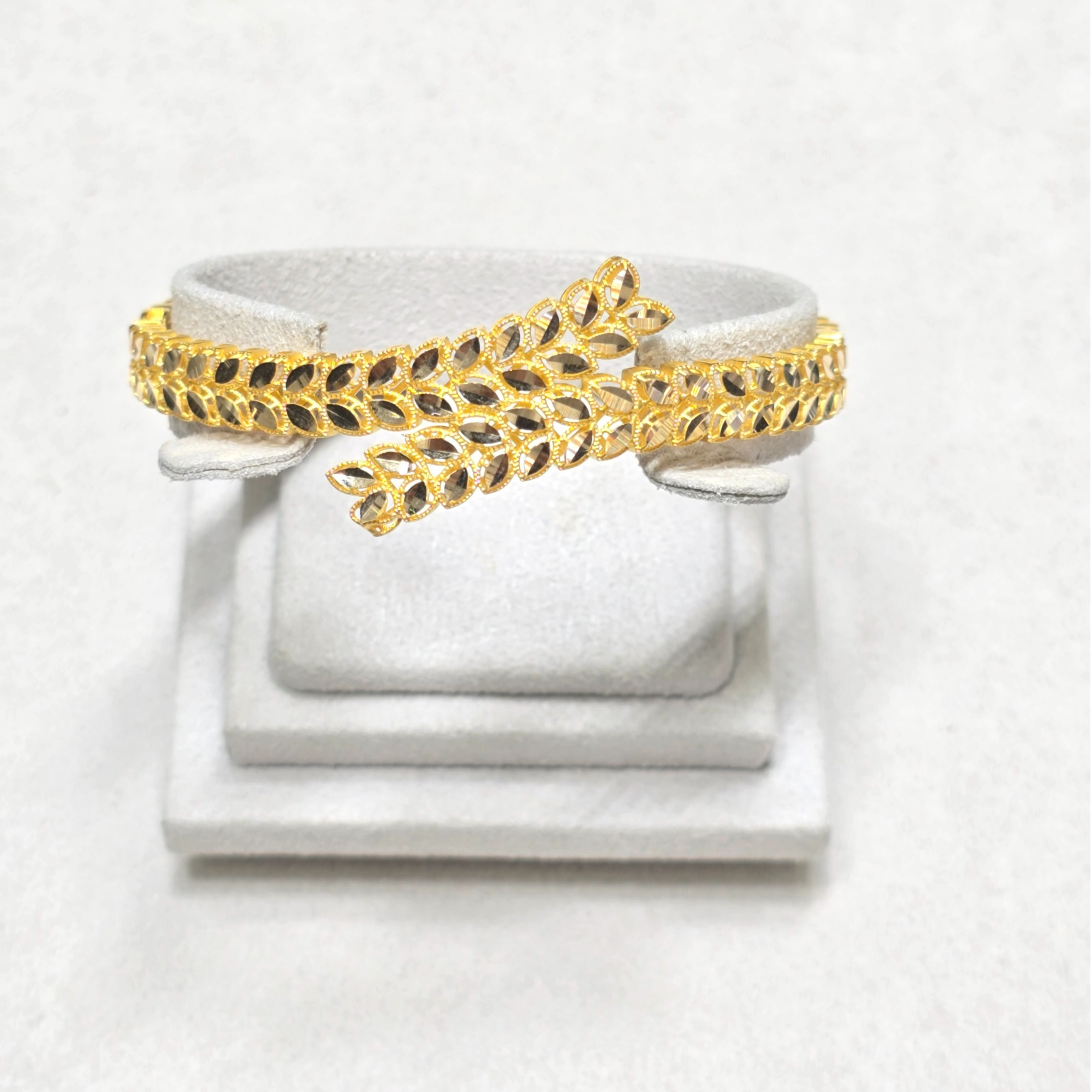 14 Ayar Kalemli Fantazi Kelepçe 12.00 Gram