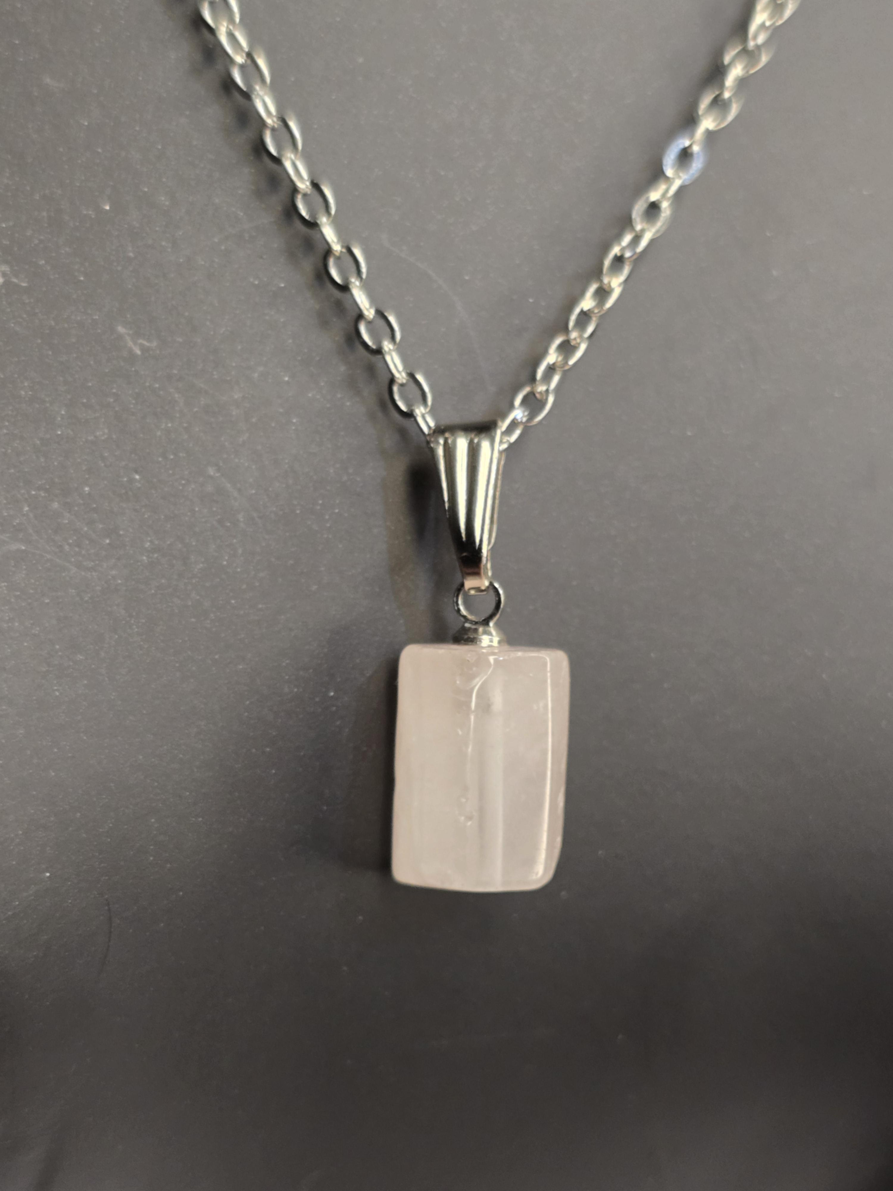 %100 Doğal Penbe Kuarts Taş Çelik  Zincirli Kolye VE Küpe