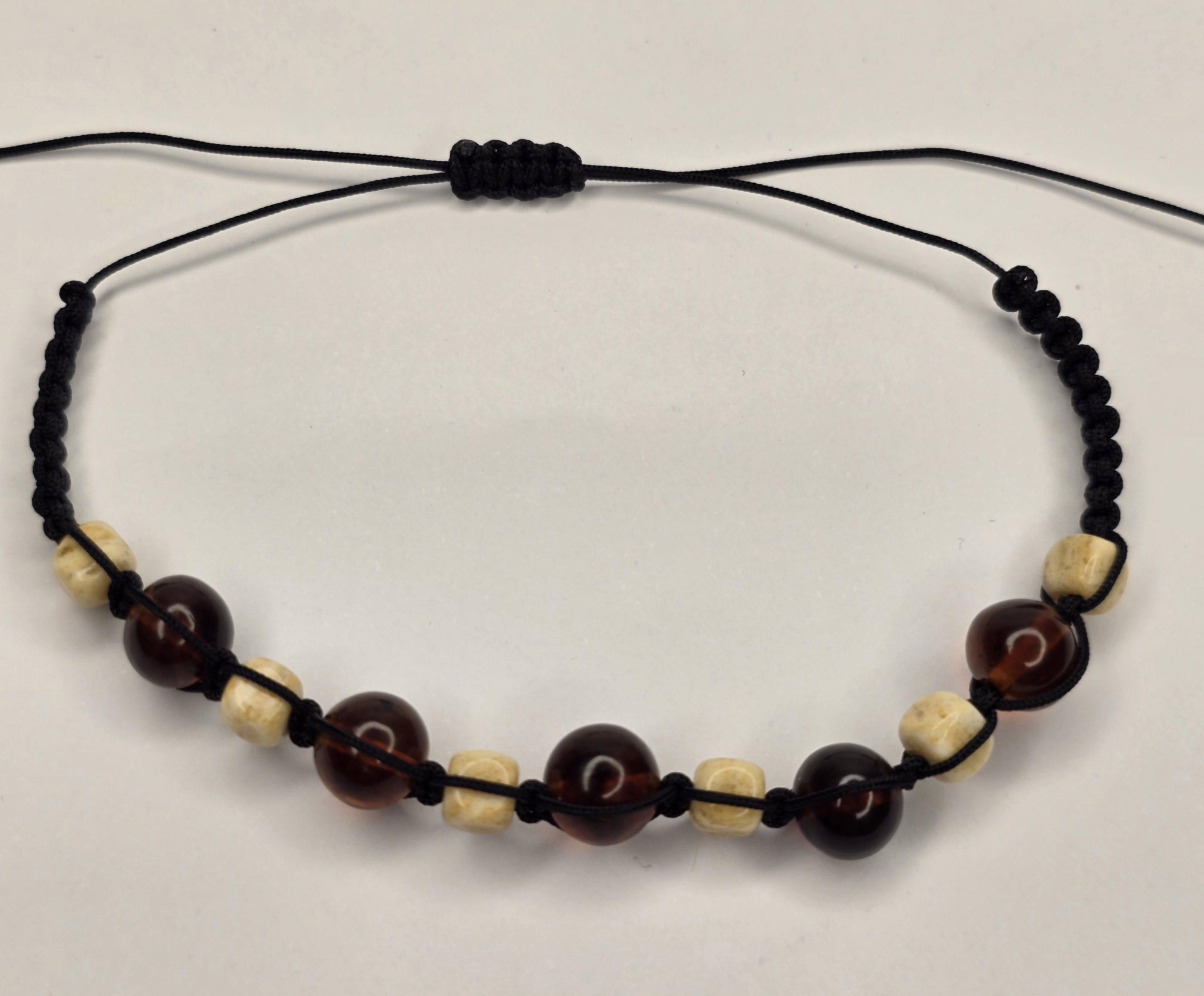 Damla Kehribar Makrome İpli Bileklik