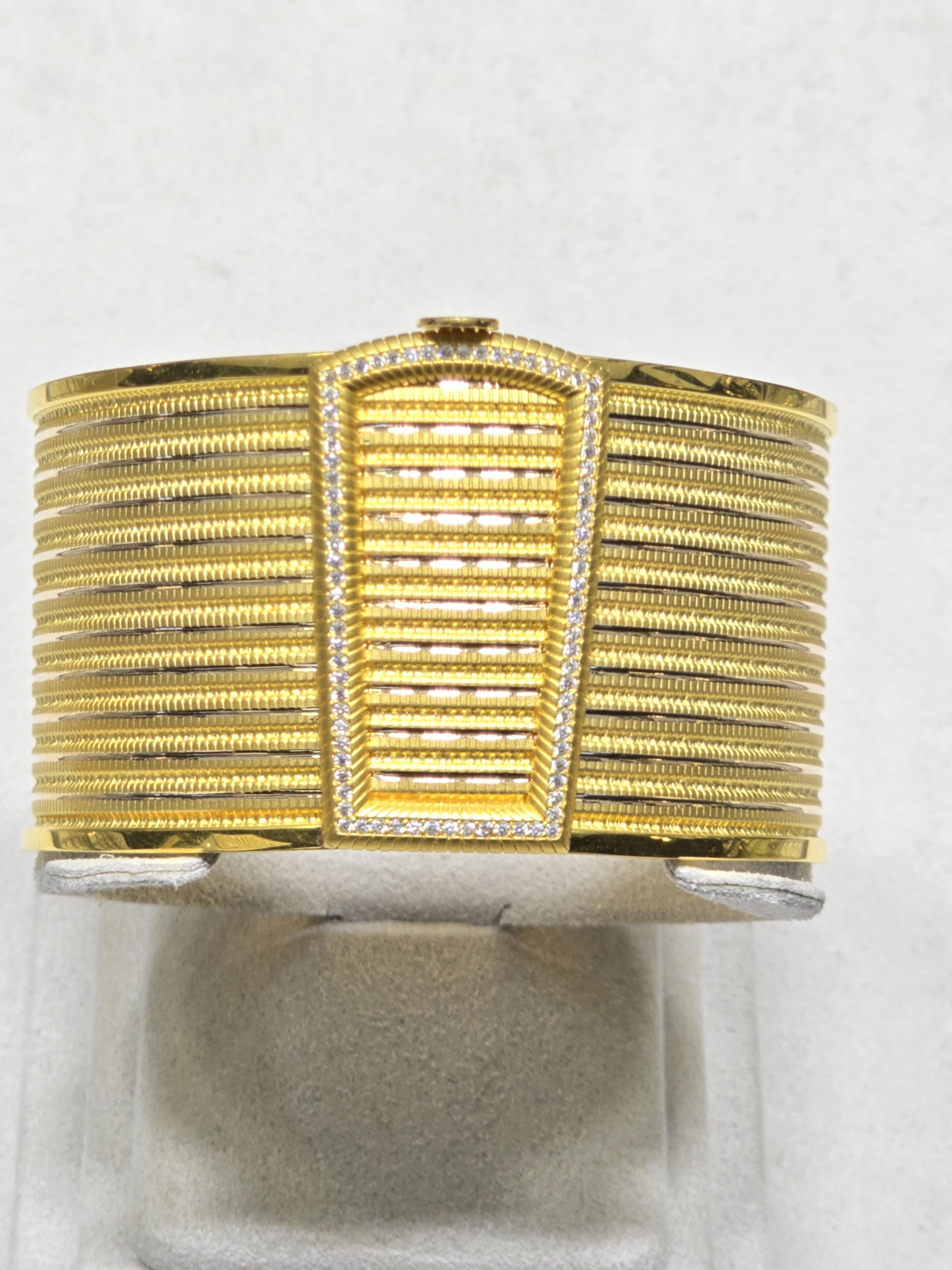 14 Ayar Modern Rize Kelepçe 13 Sıra 31.50 Gram