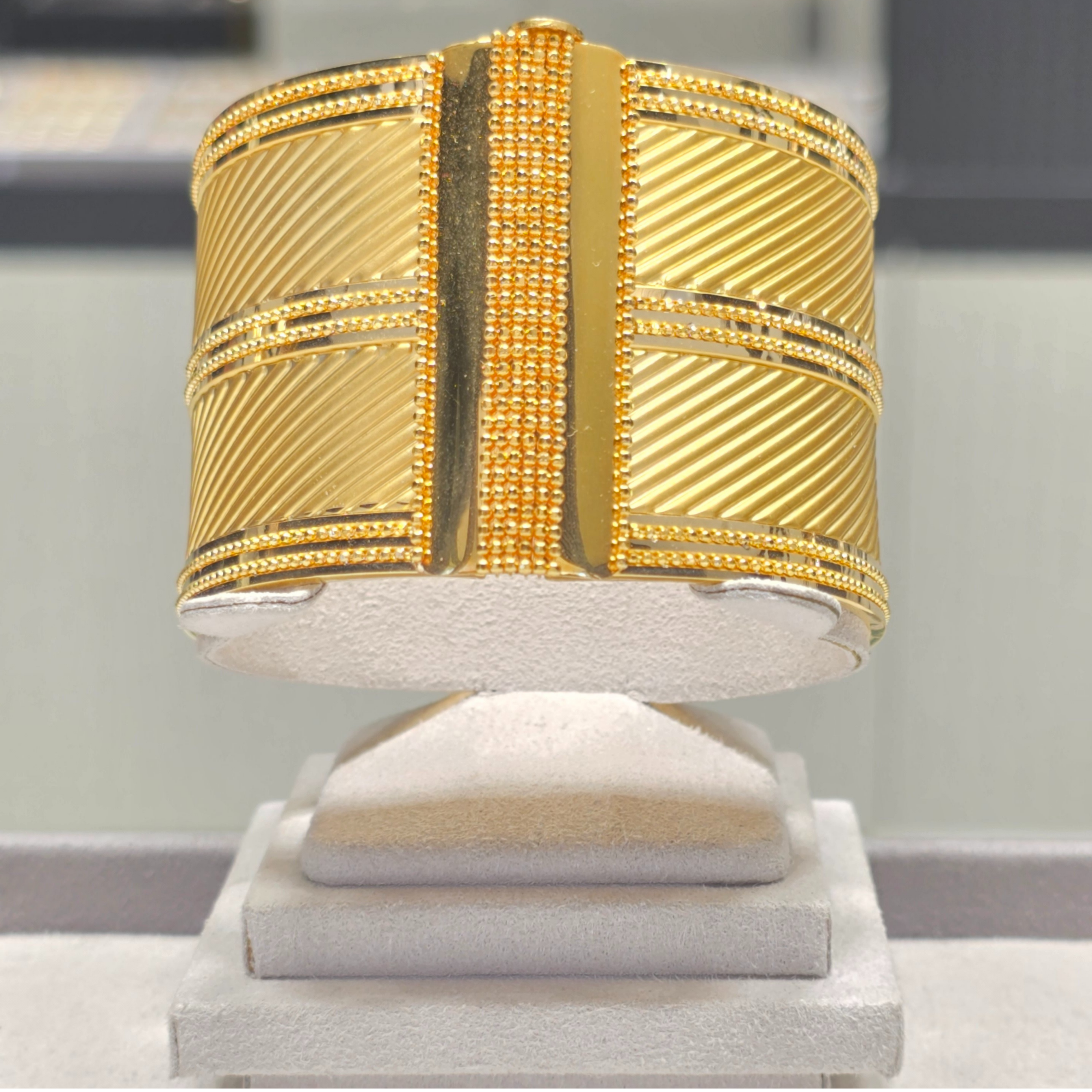 14 Ayar Dorikalı Rize Kelepçe  46.64 Gram